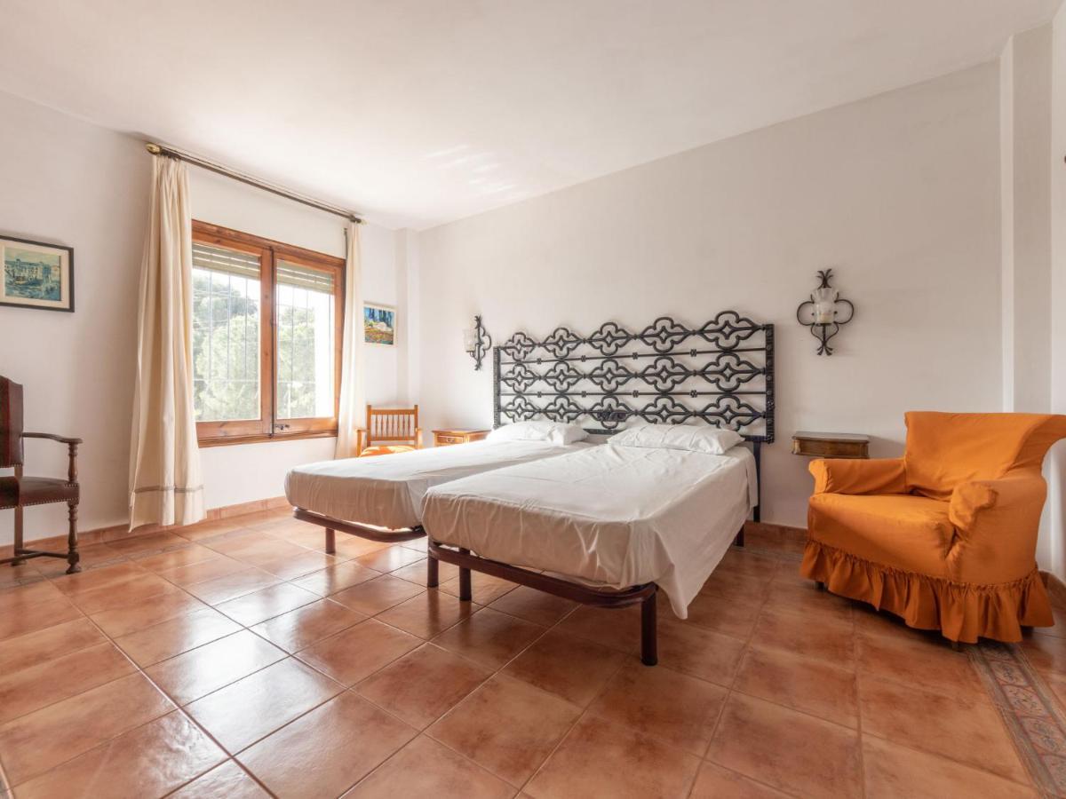 Holiday Home Alexandra By Interhome Villafortuny Luaran gambar