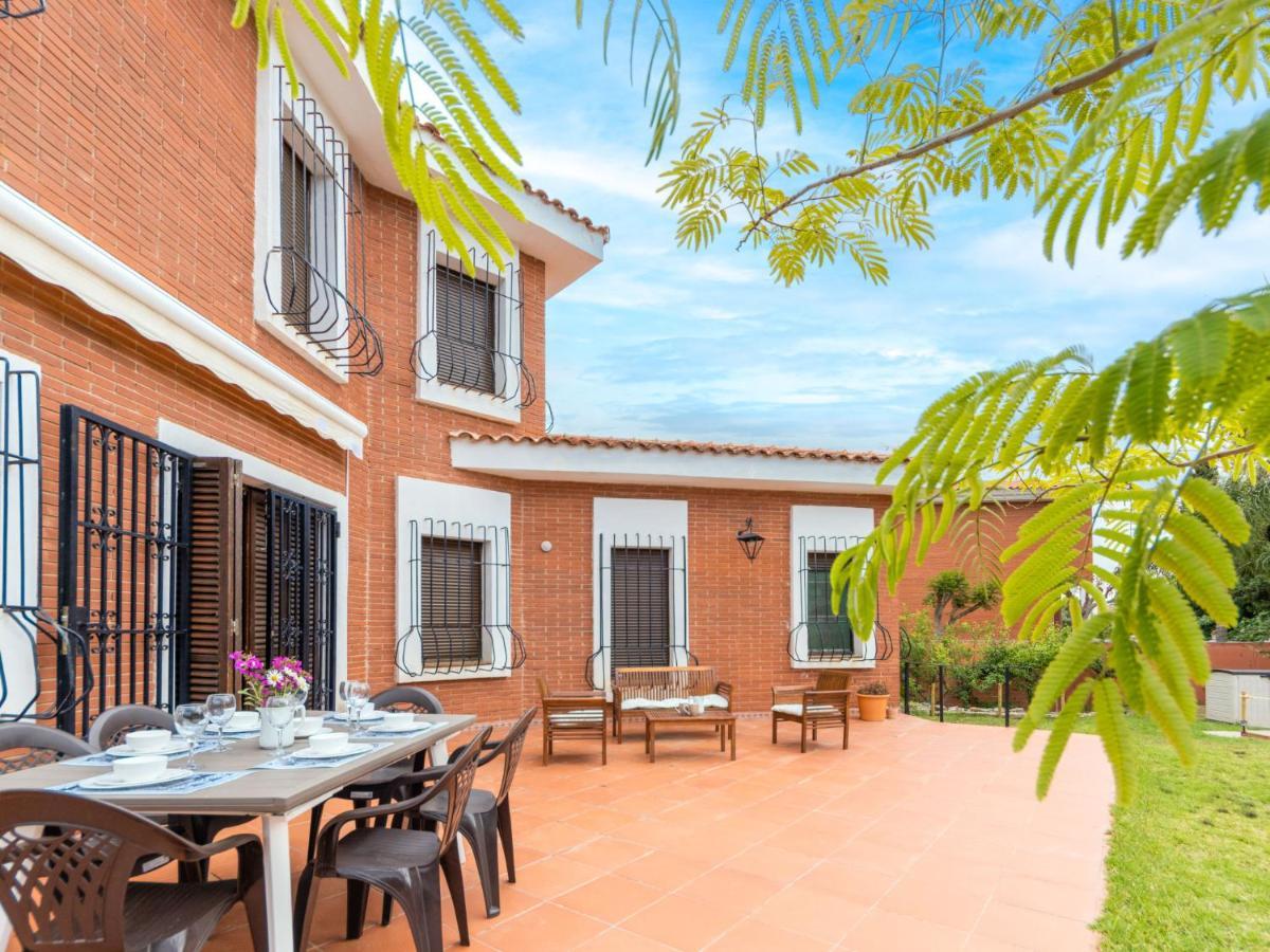 Holiday Home Alexandra By Interhome Villafortuny Luaran gambar